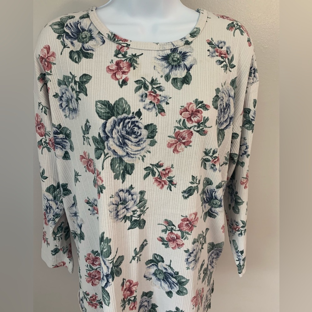 Bobbie Brooks Sport Floral Top